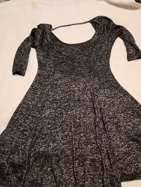Women's Black Heathered Scoop-Neck Casual Skater Dress